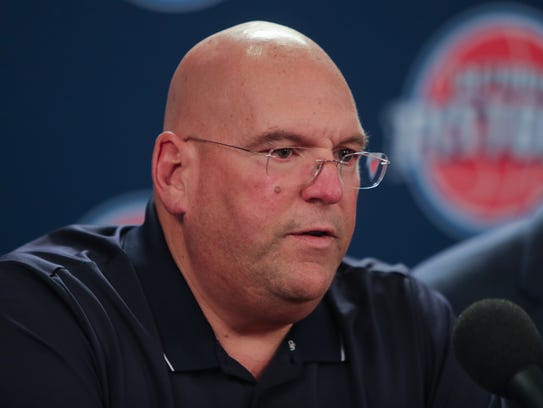 Detroit Pistons general manager Jeff Bower talks with