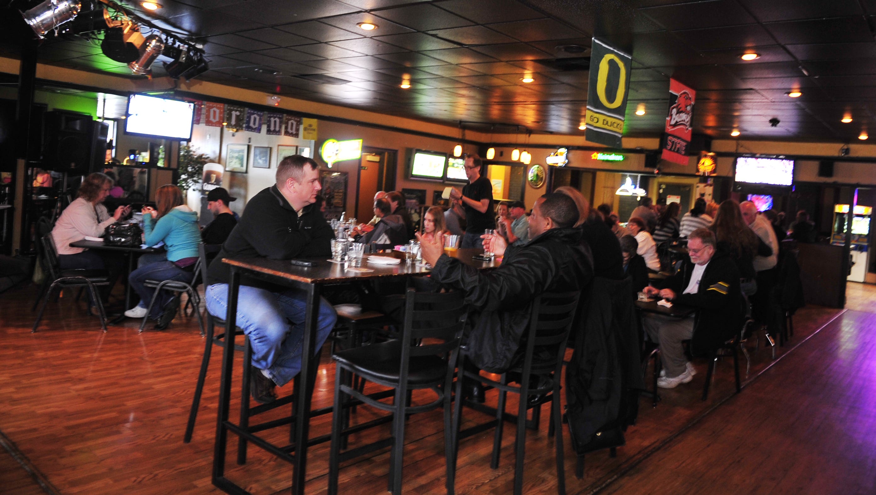 Live music venues, bars and restaurants in Salem, Oregon