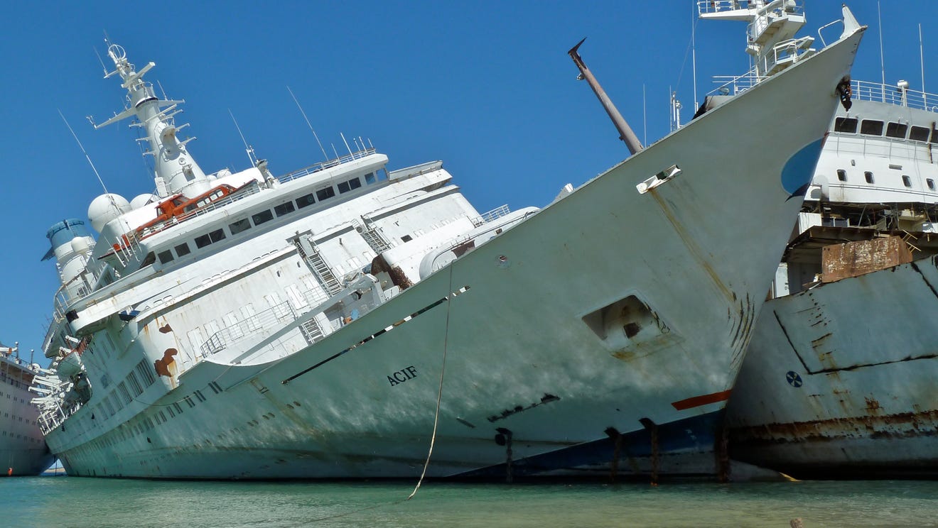 love boat vs modern cruise ship