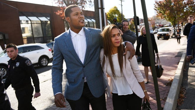 Jeurys Familia (l) and his wife, Bianca Rivas (r) after his hearing at Fort Lee Municipal Court on Nov. 10.