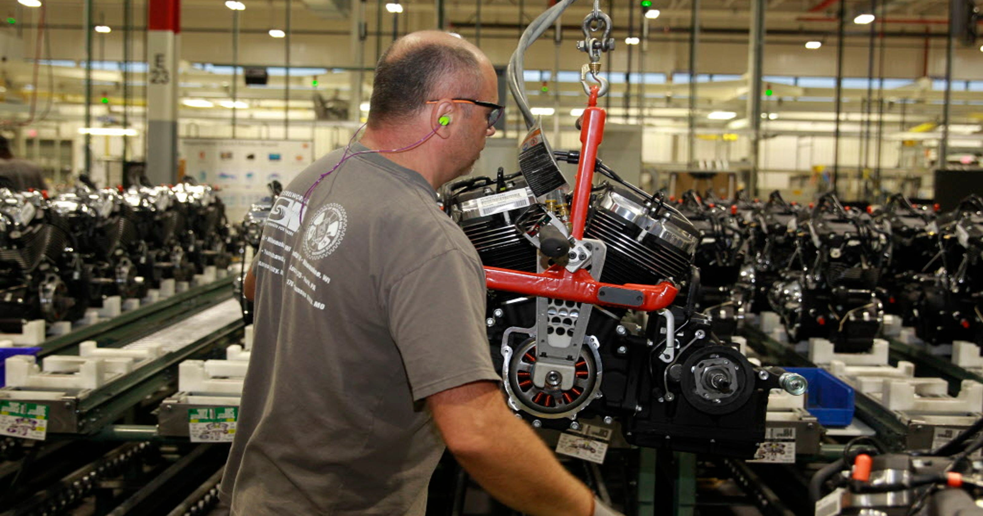 Union rips HarleyDavidson for closing Kansas City plant