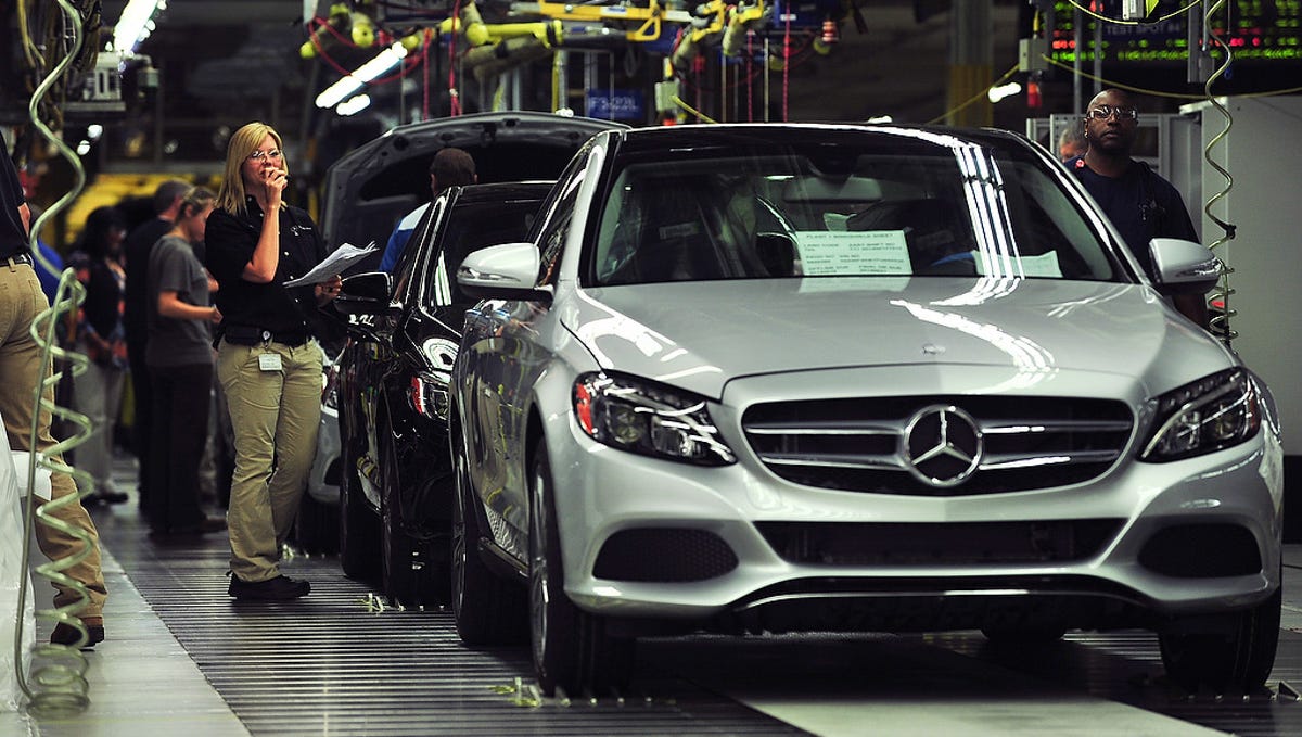 Nlrb Mercedes Benz Broke Law By Quelling Uaw
