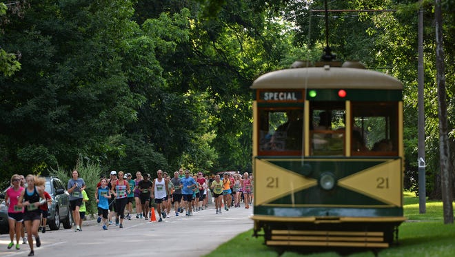 The Fort Collins Municipal Railway Society is seeking volunteer to serve as operators on the popular Mountain Avenue trolley. Streetcars operate on weekends and holidays during the summer.