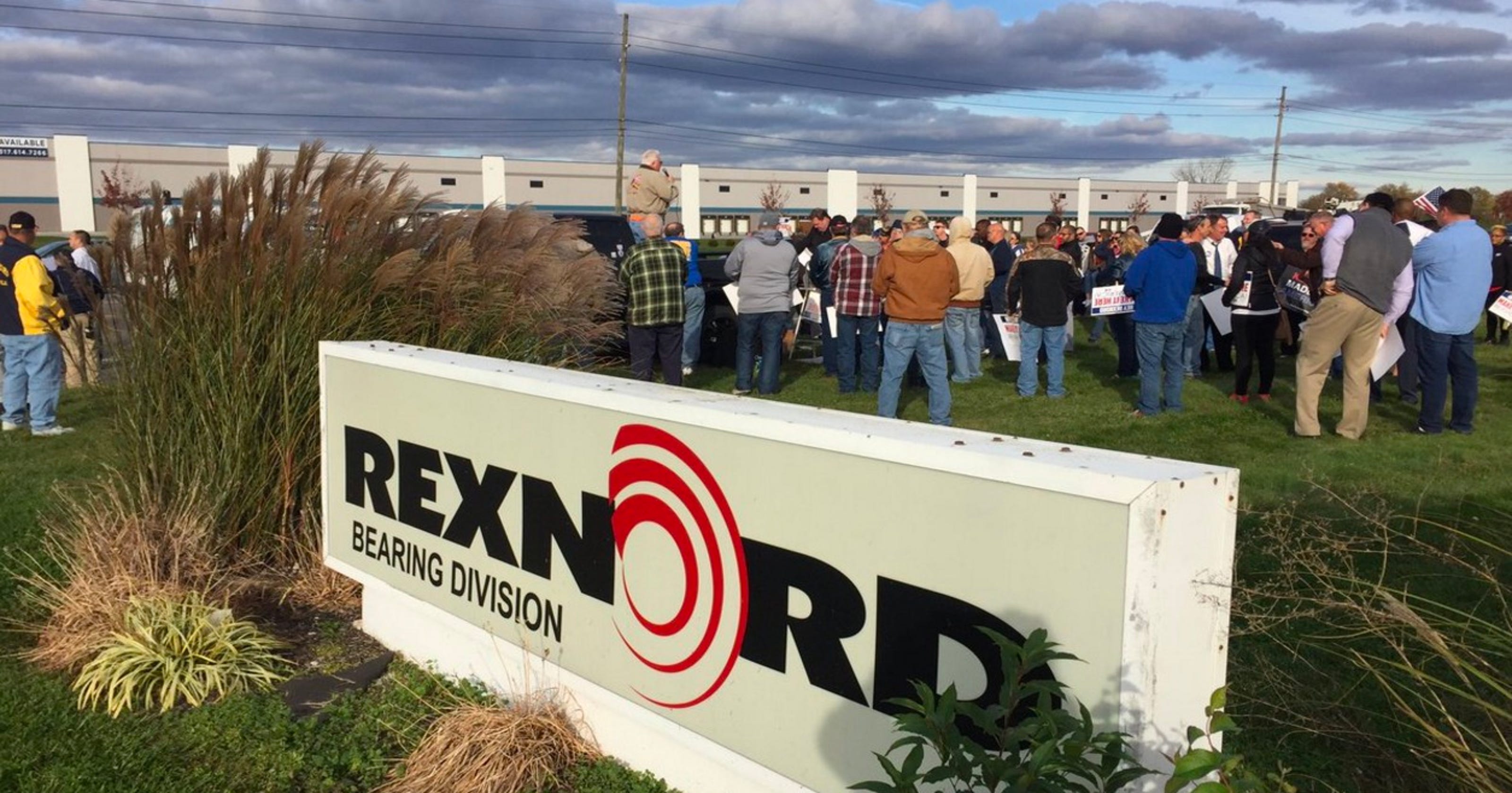 Rexnord employees protest company's move to Mexico