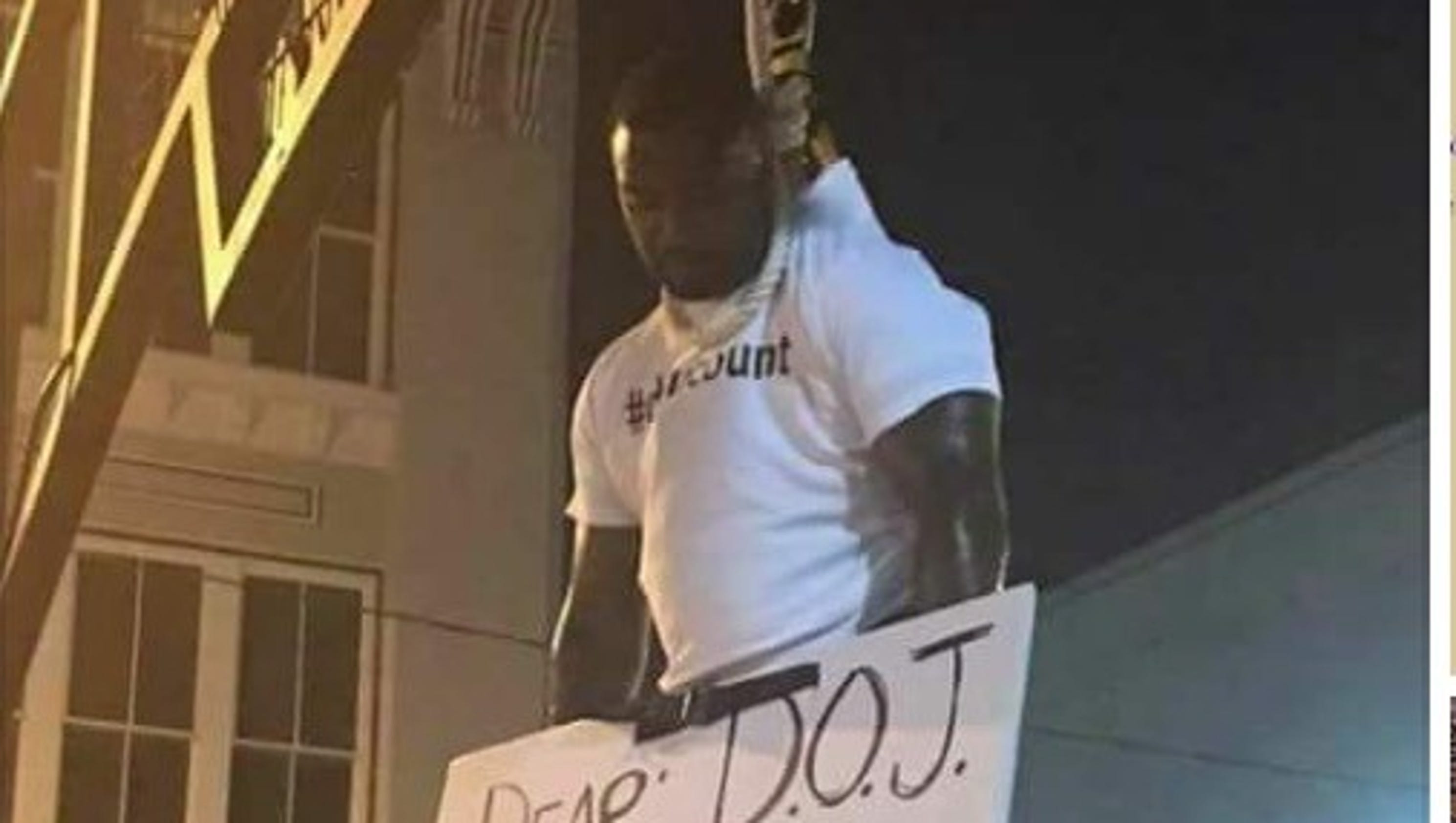 Man known for hugs hangs himself in protest