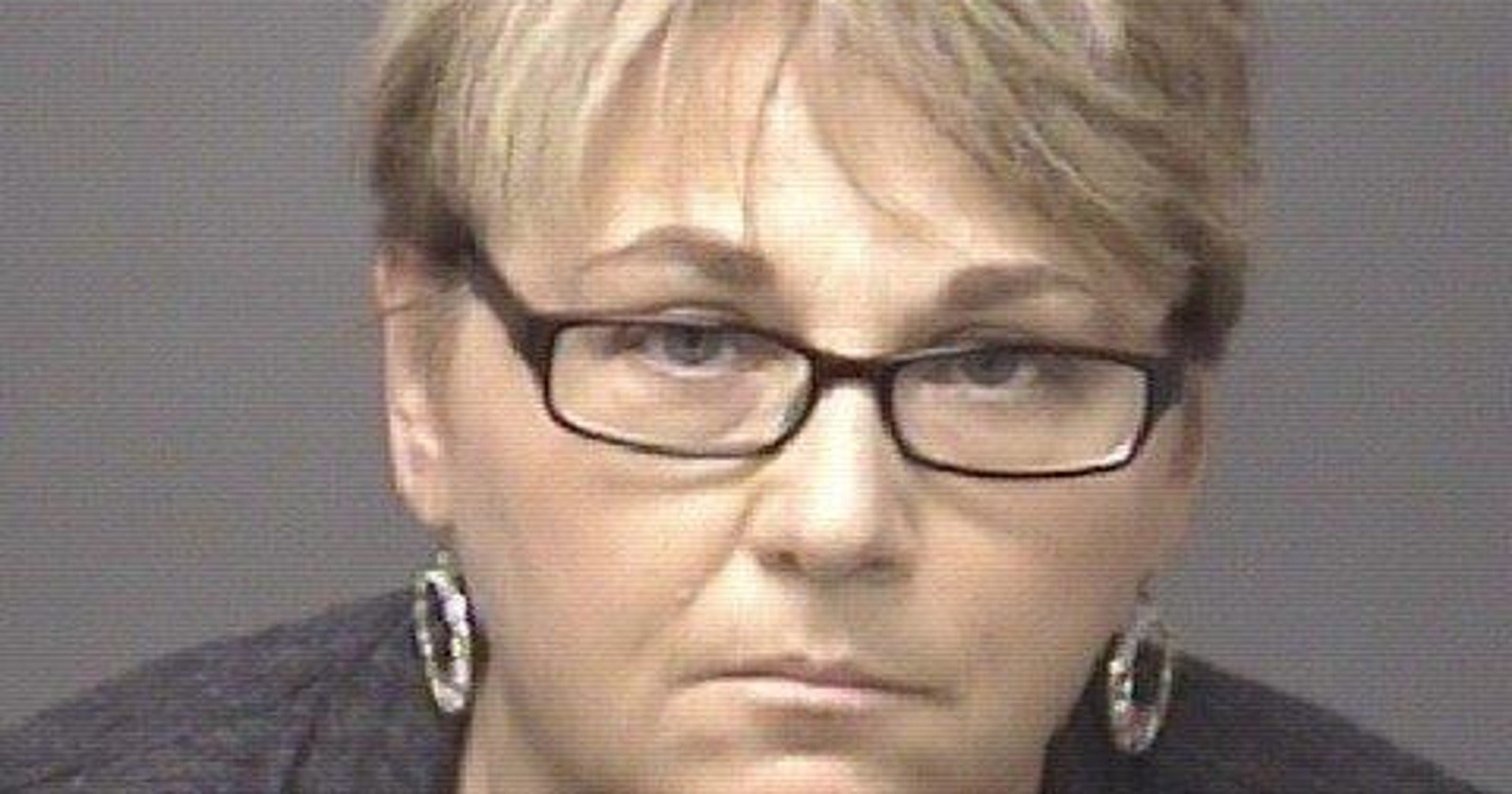 Staunton woman charged with embezzlement