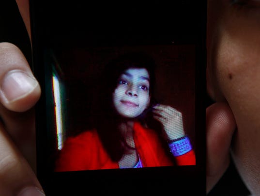 Pakistani Woman Burns Daughter Alive For Eloping 