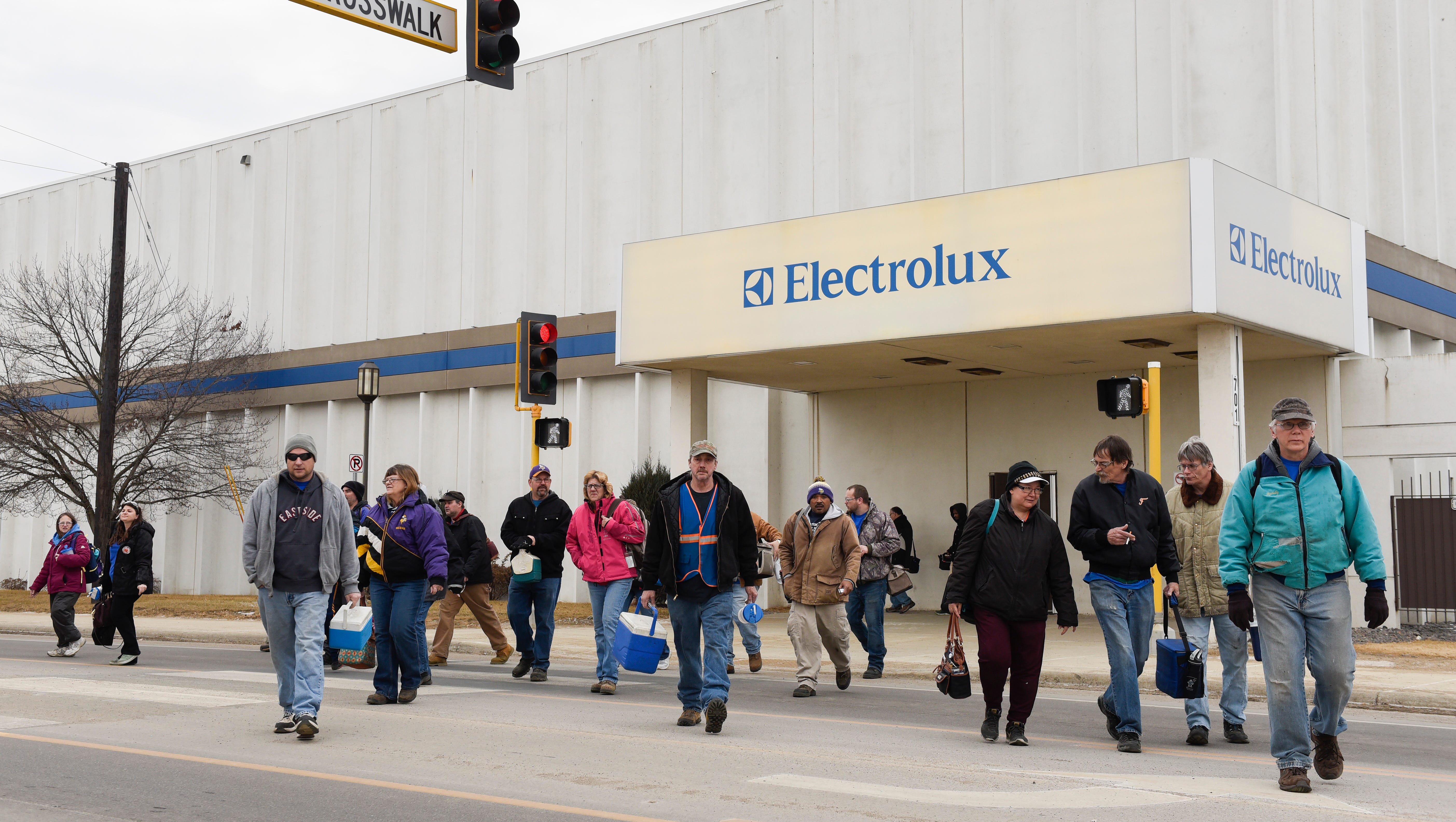 Electrolux To Close St Cloud Facility After 2019 900 Jobs Affected