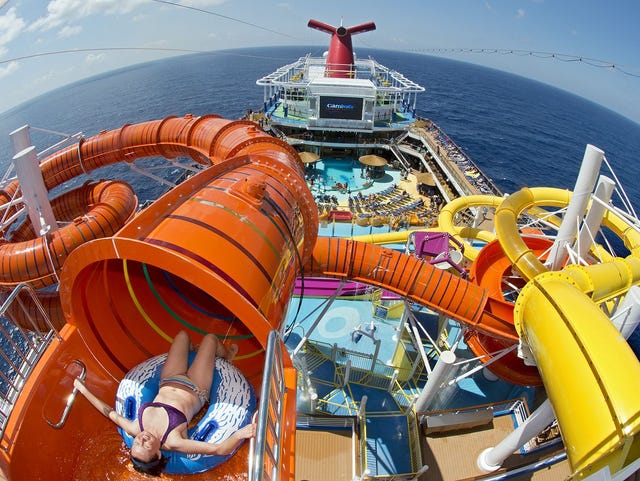 The 9 Most Amazing Giant Cruise Ships