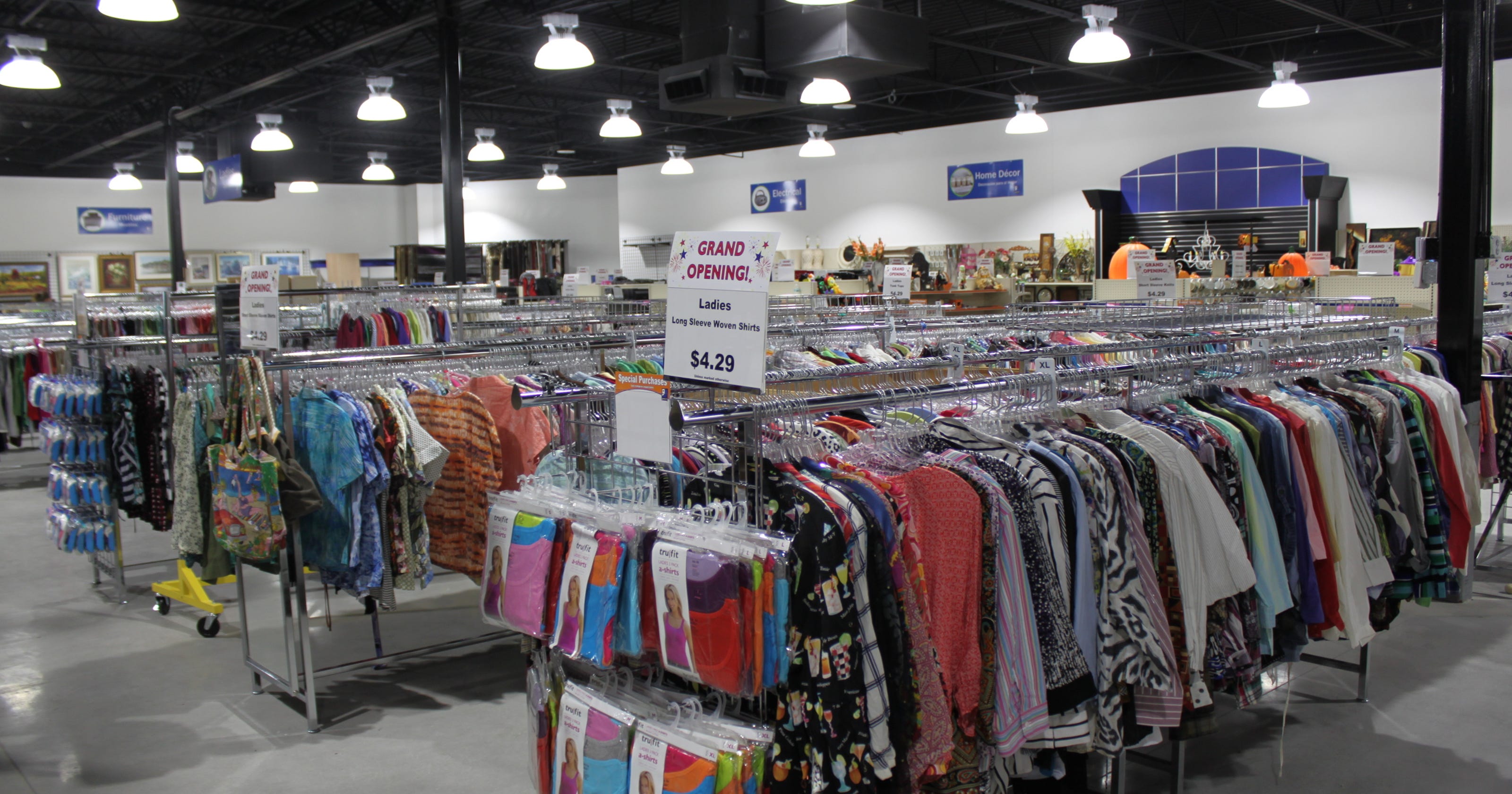 Man allegedly used camera to watch girl in Goodwill changing room