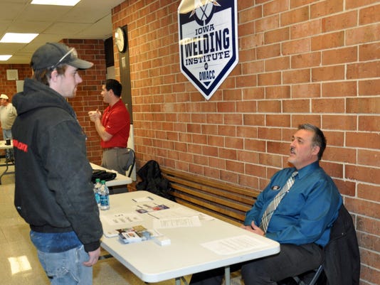 Community Colleges Work With Adult Learners