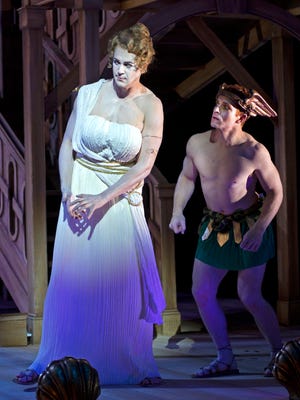 Mercury (Andrew Garland) encouraged Jove (Daniel Okulitch) to disguise himself as Diana to win Calisto’s love.