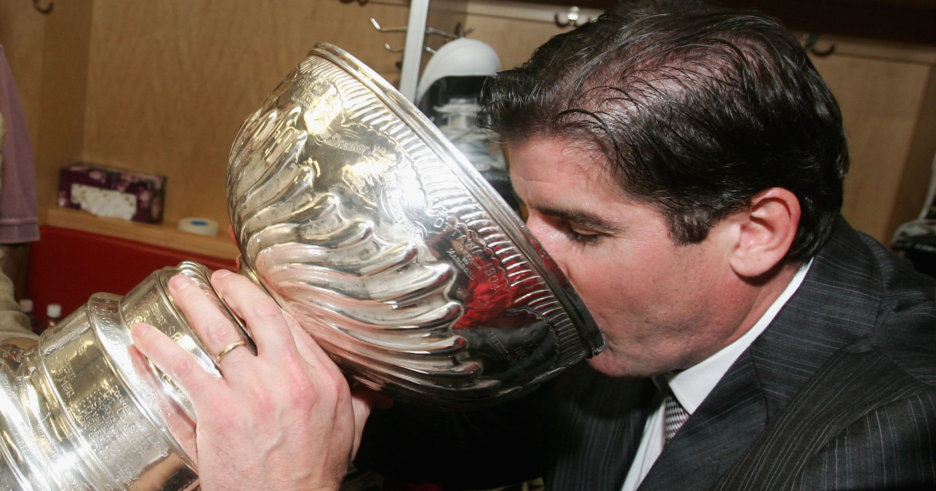 Peter Laviolette hockey career timeline
