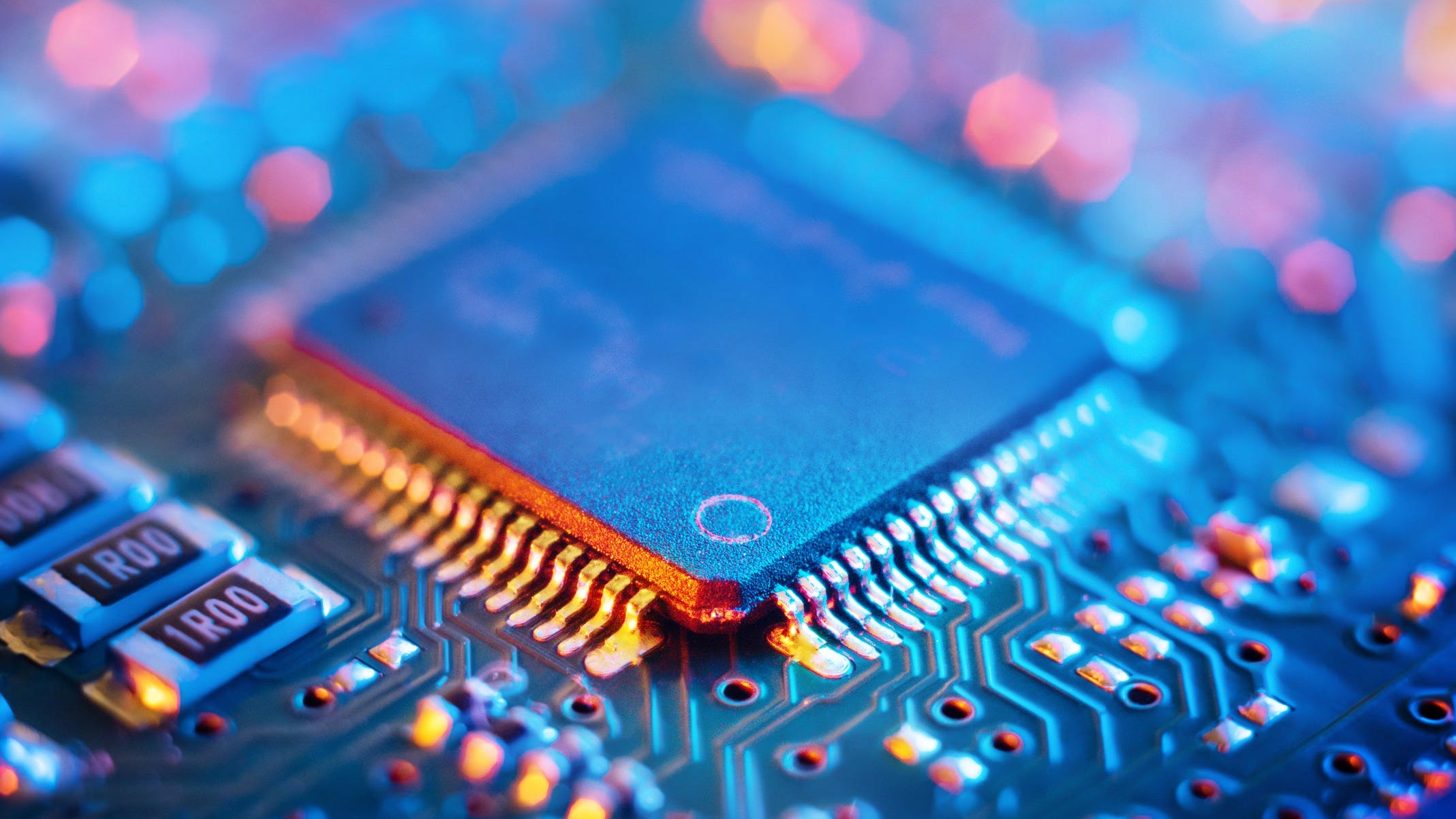 Fact check: Missing context posts on a new microchip development