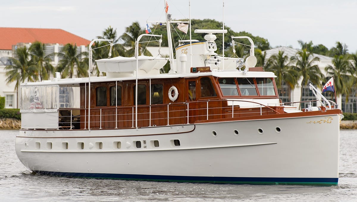 enticer trumpy yacht