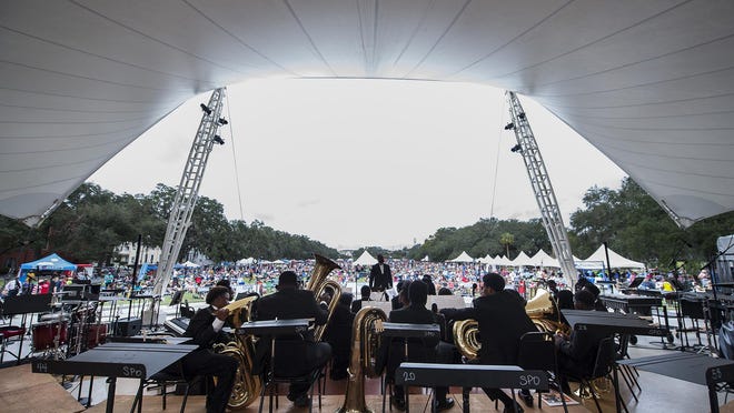 The Savannah Philharmonic performs at Picnic in the Park.
