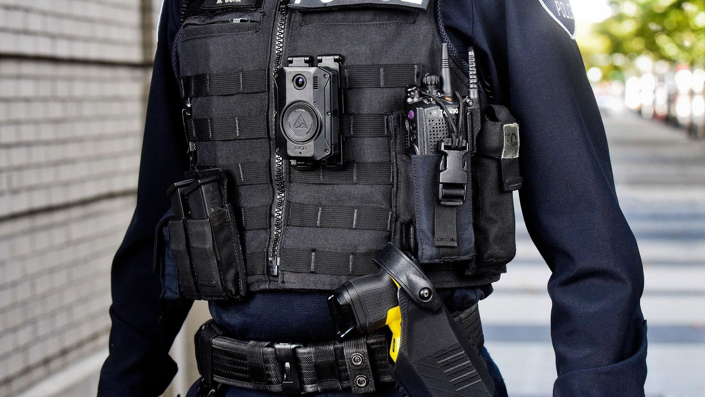 green-bay-packers-help-pay-for-green-bay-police-department-body-cams