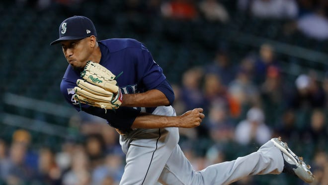 Mariners closer Edwin Diaz delivers a pitch Wednesday at Detroit.