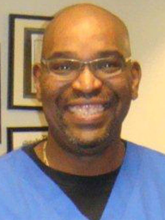 Dentist Helps Save Man In Crash