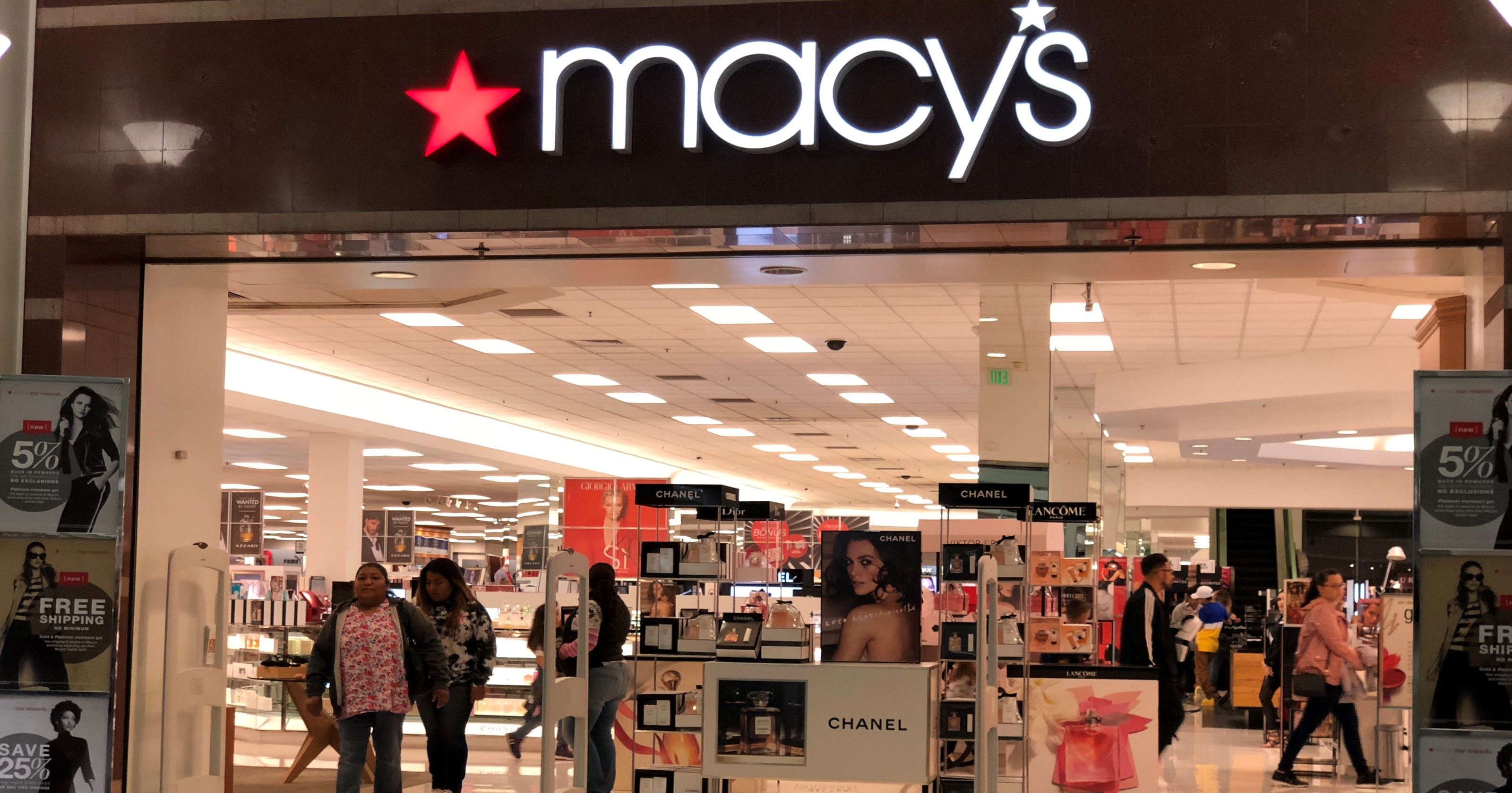 Macy's now rewarding all customers with its Star Rewards program