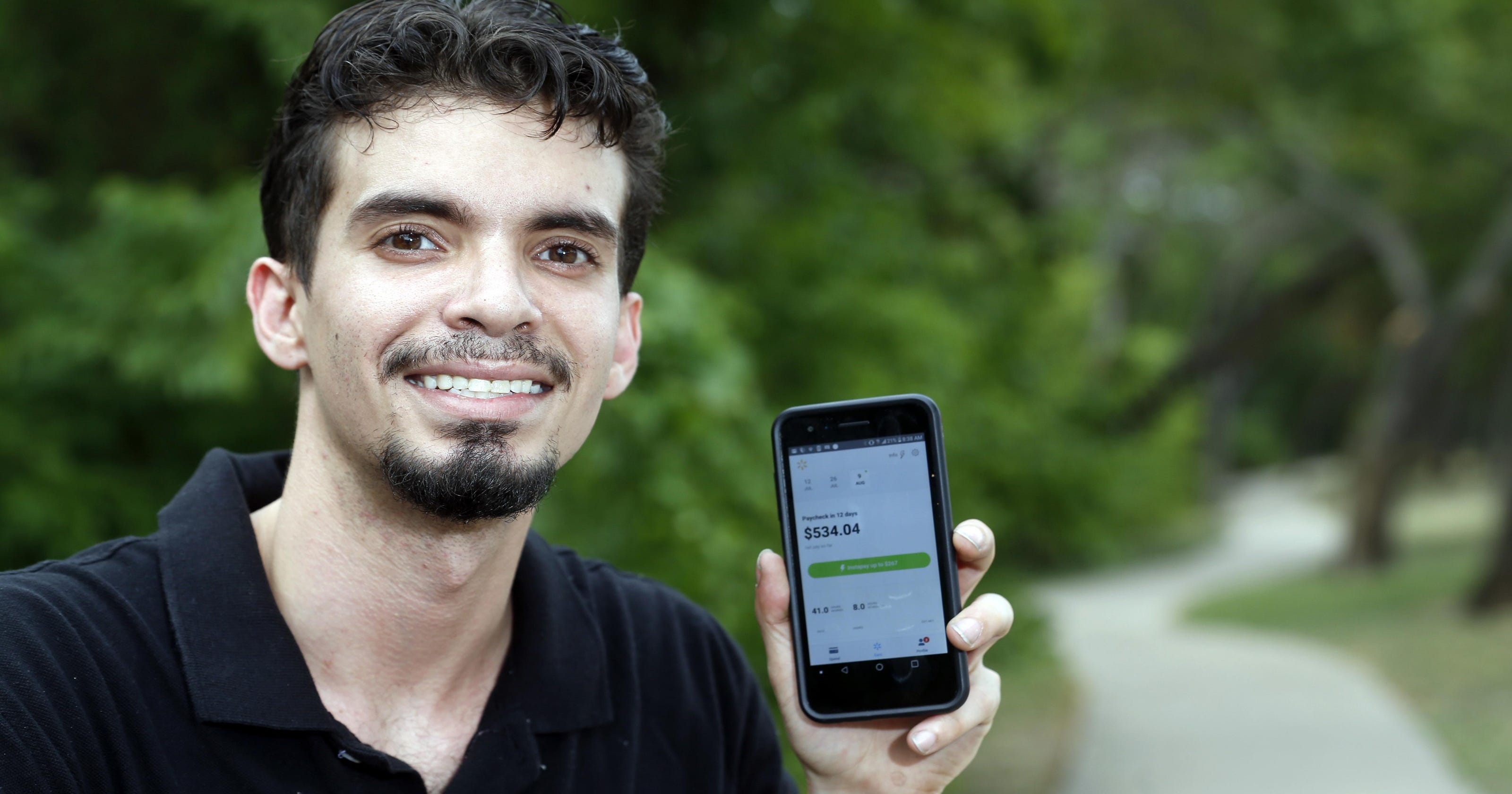 New apps let workers get paycheck advances