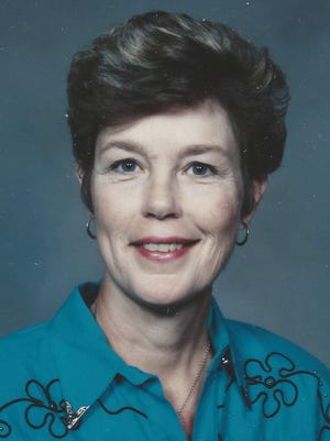 Jane Margaret Feild Bontempo passed away peacefully at home on October 17, 2014, surrounded by her children and grandchildren.