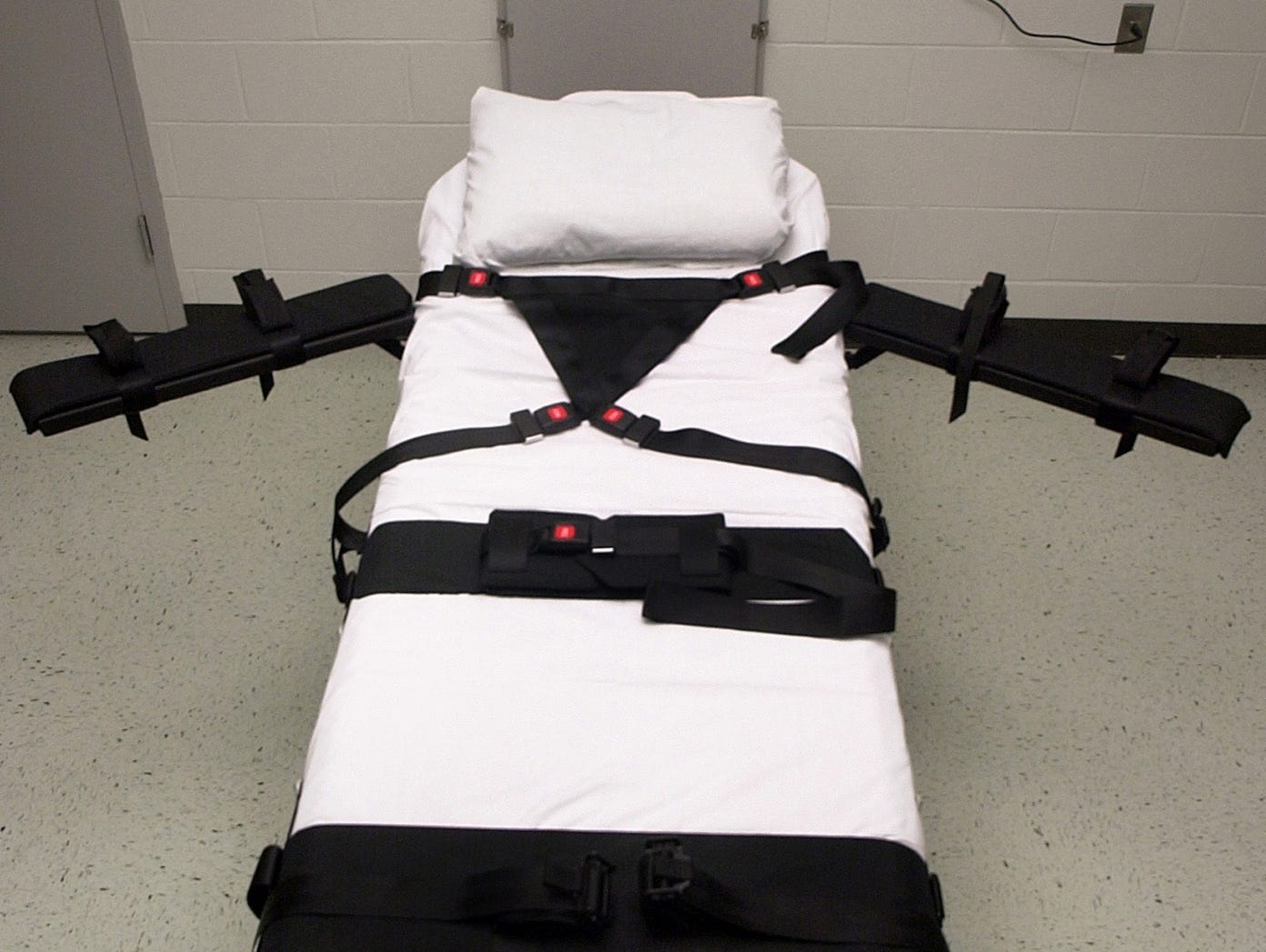Alabama's lethal injection chamber as shown Oct. 7, 2002, at Holman Correctional Facility in Atmore, Ala.