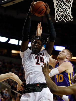 Louisville S Early Shooting Boon Too Big A Uni Hurdle