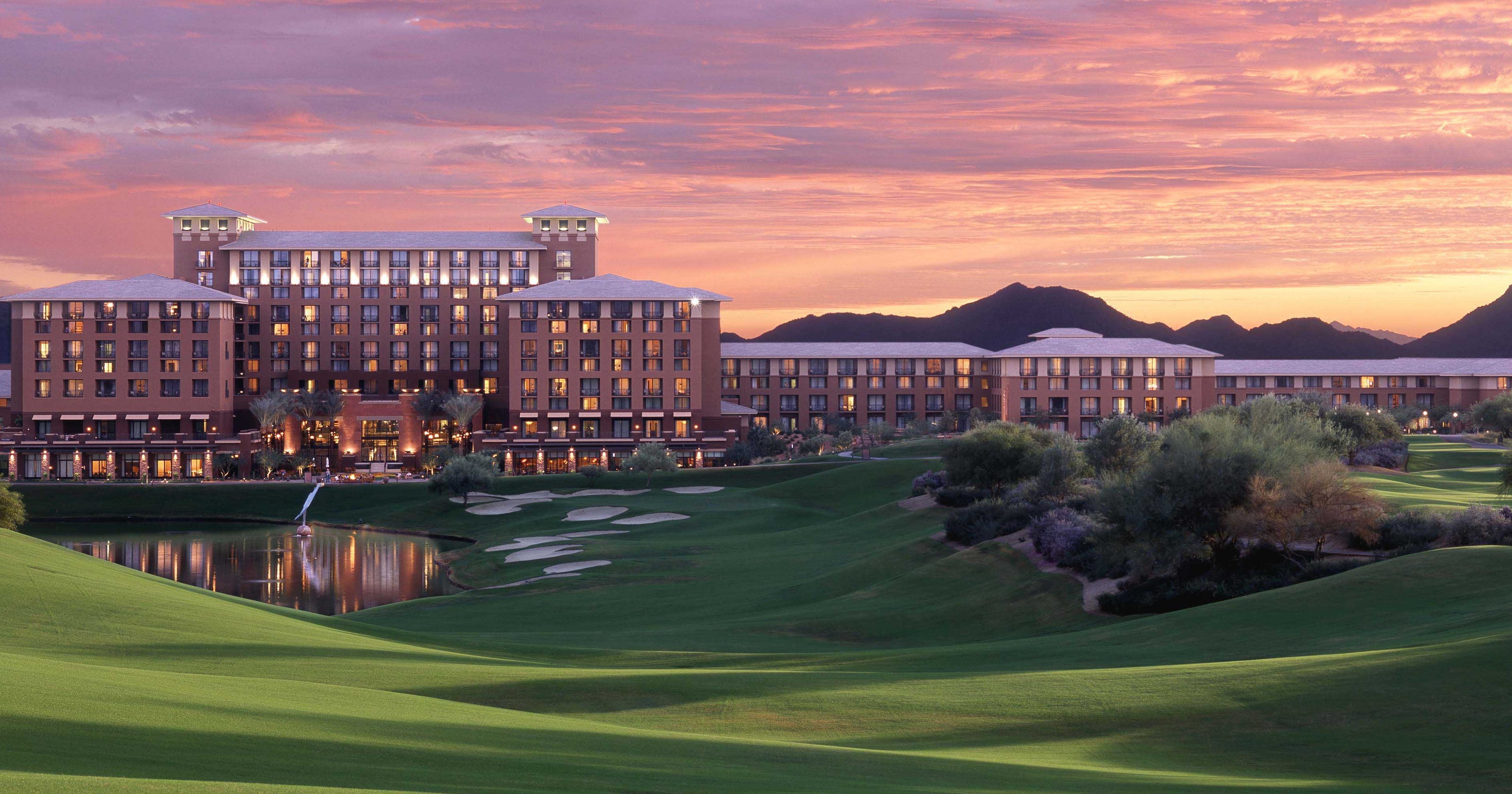 10 Last Minute July 4th Resort Deals