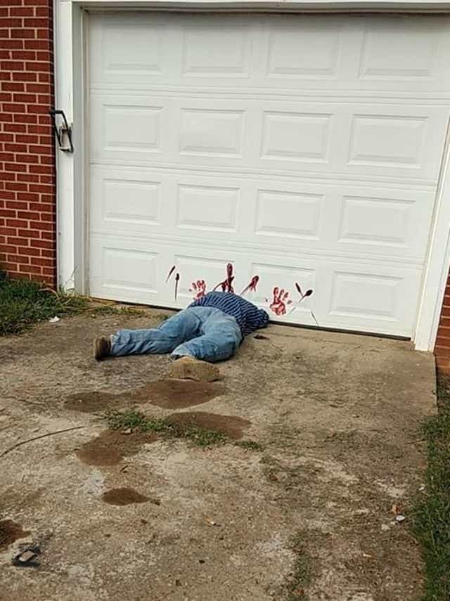 Police Stop Calling 911 This Is A Halloween Decoration