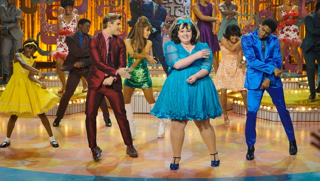 Review Hairspray Has Plenty Of Luster As Nbc S Best Live Musical