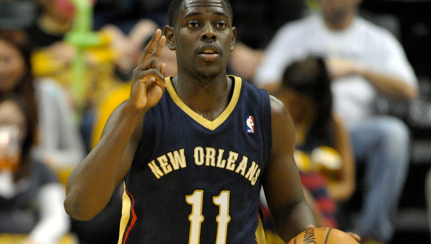 jrue holiday jersey pelicans