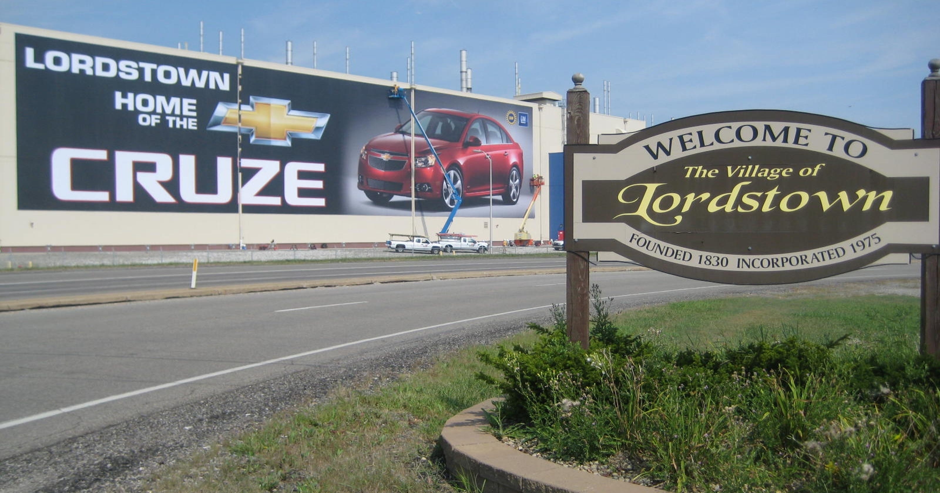 General Motors To Cut Shift At Lordstown Assembly In Ohio