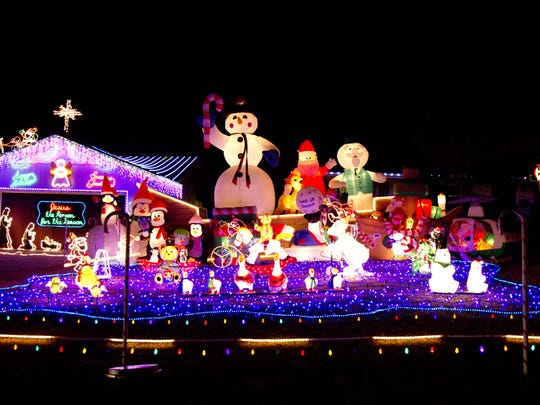 Where to find the 21 best Christmas light displays in