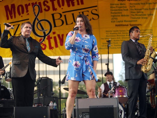 Vocalist Leslie Spencer with Louis Prima Jr. and the