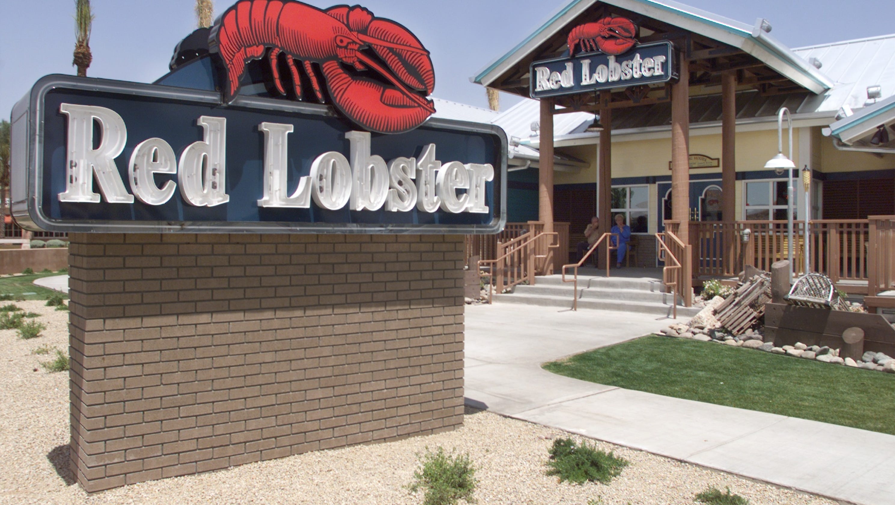 E. coli reported at Red Lobster, Panera and Texas Roadhouse in outbreak tied to Yuma lettuce