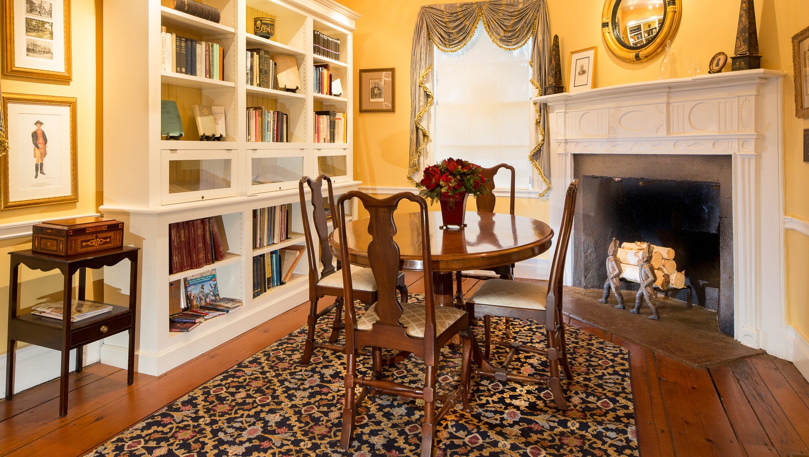 Travel Colonial Christmas at Vanderveer House