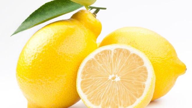 Lemons are a good source of vitamin C as well as phytonutrients, which are compounds that naturally detox the body.