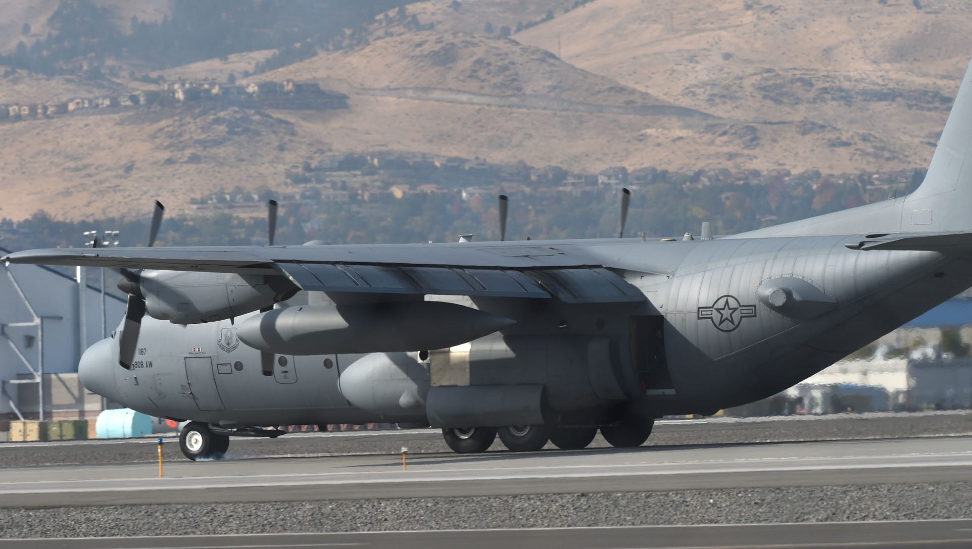 Update C 130 Makes Safe Emergency Landing In Reno Update C 130 Makes Safe Emergency Landing In Reno