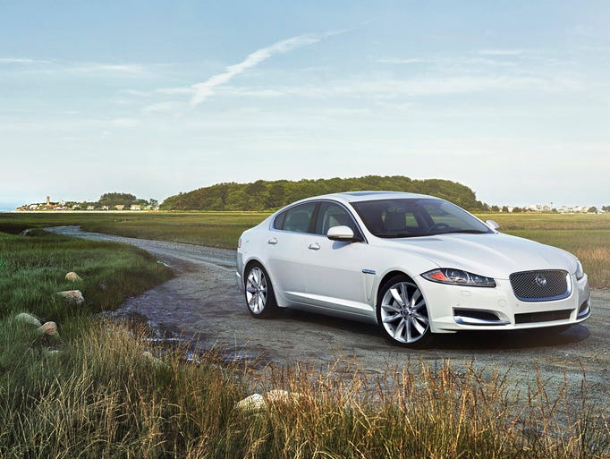 With the Servotronic steering system, the XF delivers