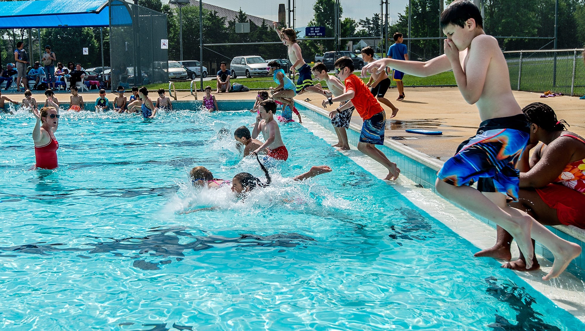 Dry drowning Parents should know the signs of secondary drowning