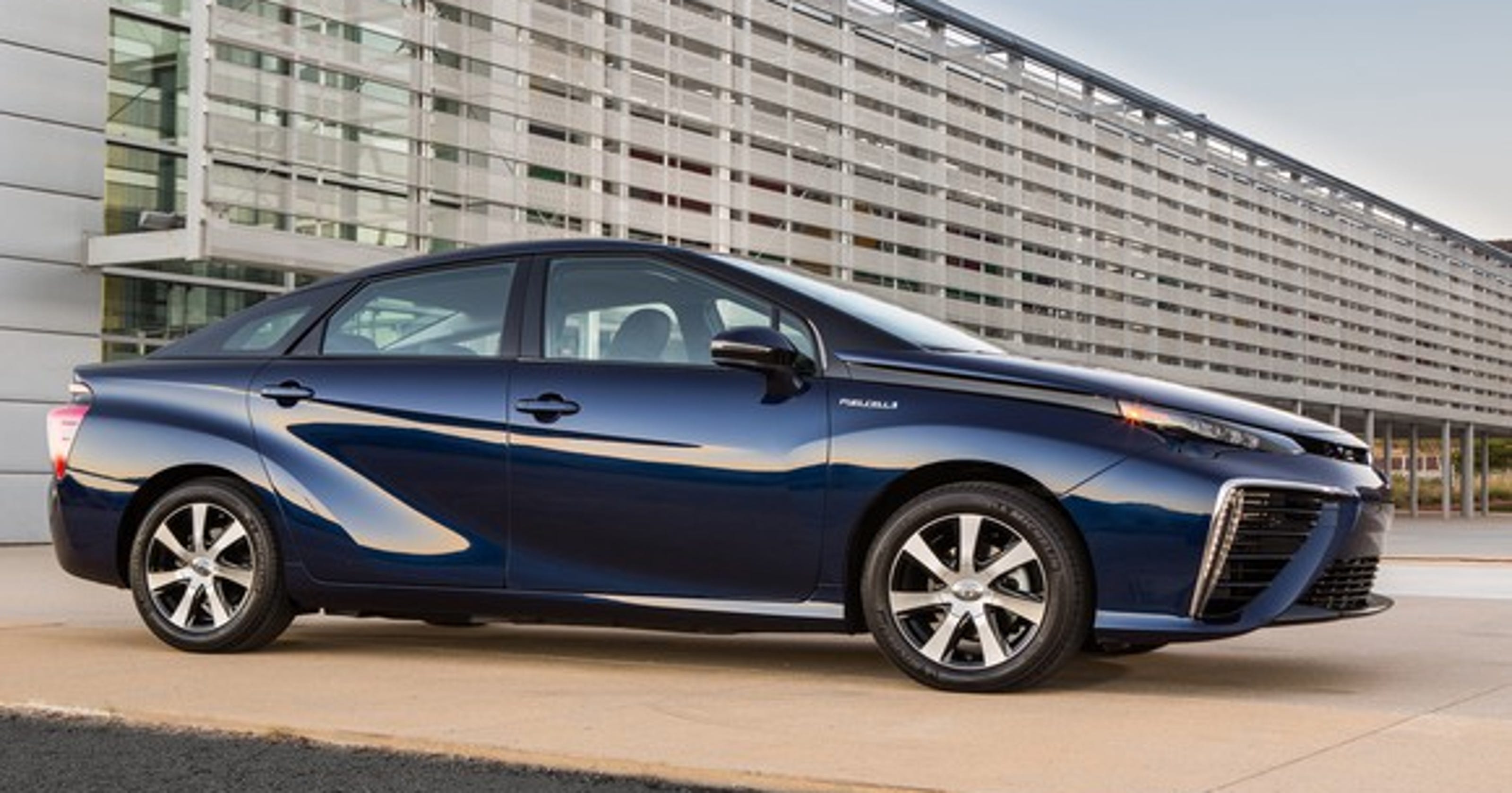 electric-vehicles-toyota-could-become-tesla-s-next-big-headache