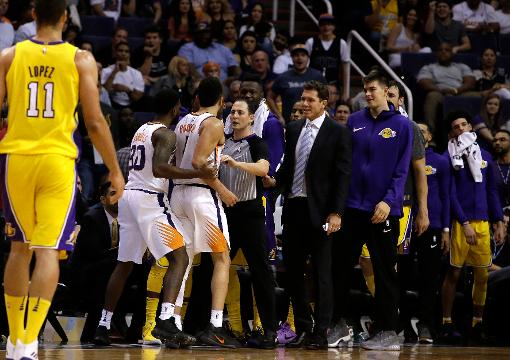 Shot Clock: Lakers bait Booker; Gabbert a starter?