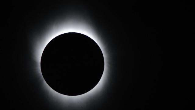 3 nonscientific reasons everyone is 'geeking out' over the eclipse