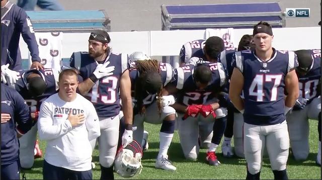 Multiple Patriots players kneel during National Anthem