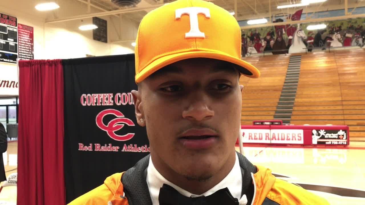 Alontae Taylor signs with Tennessee football