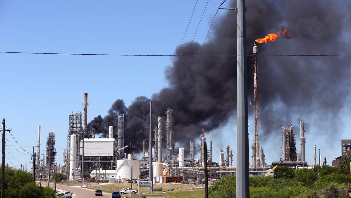 Corpus Christi Valero plant smoke seen for miles after