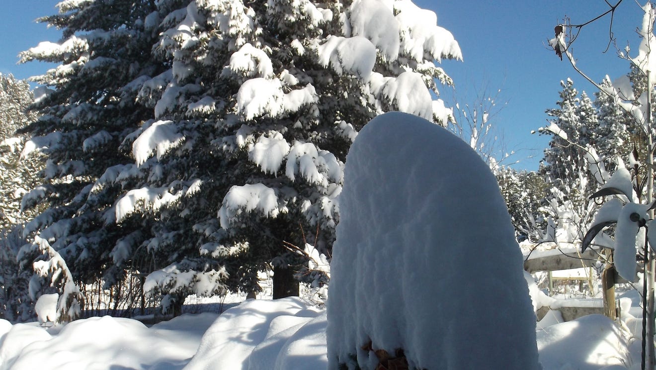 Snow Amounts Topple Daily Records