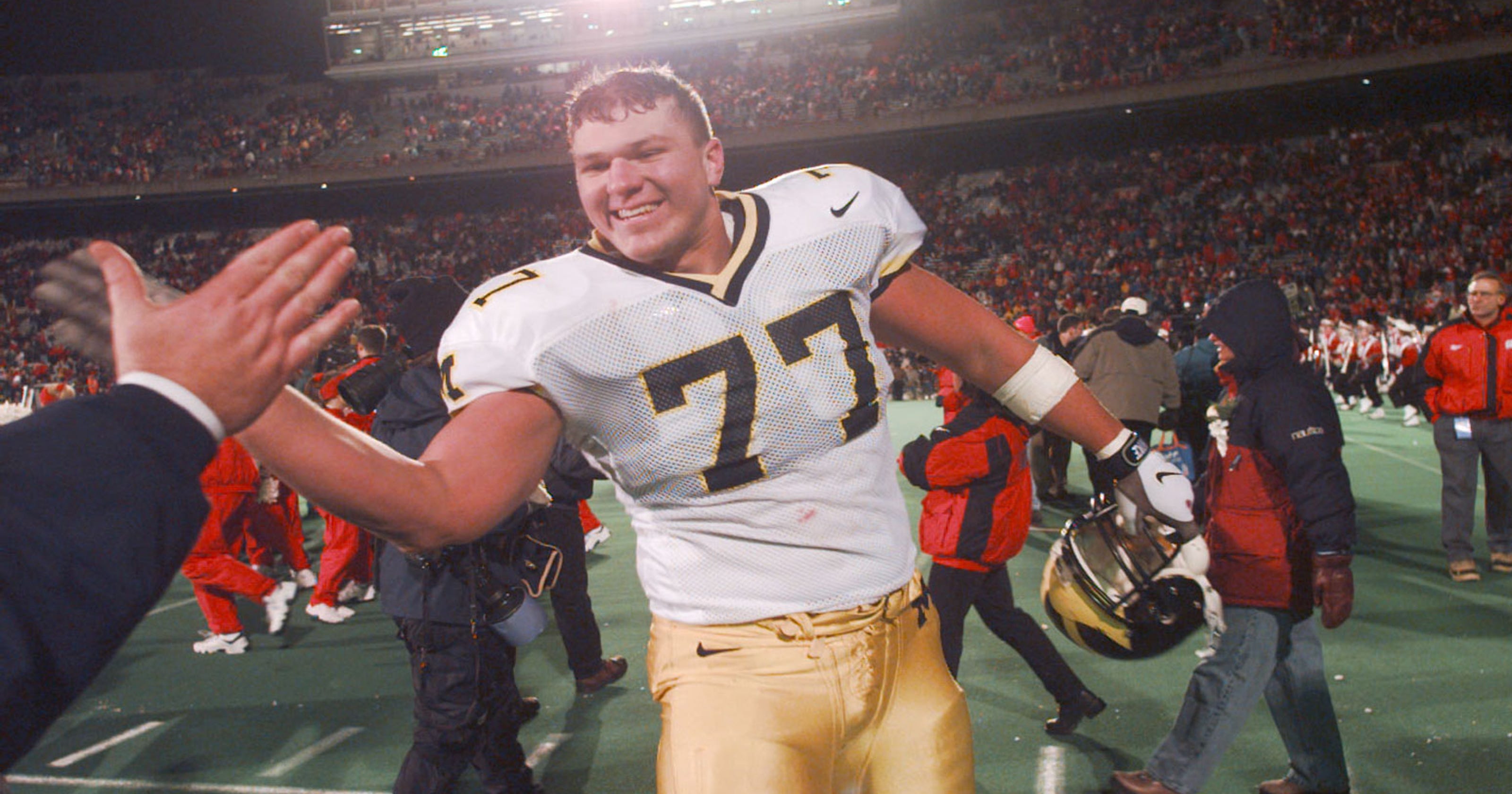 Former U-M football captain Jon Jansen wants athletic director job
