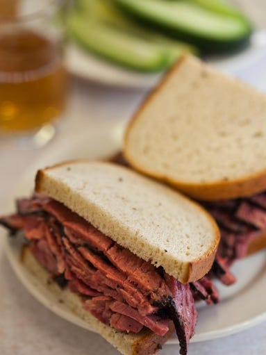 30 dishes you must try in New York City